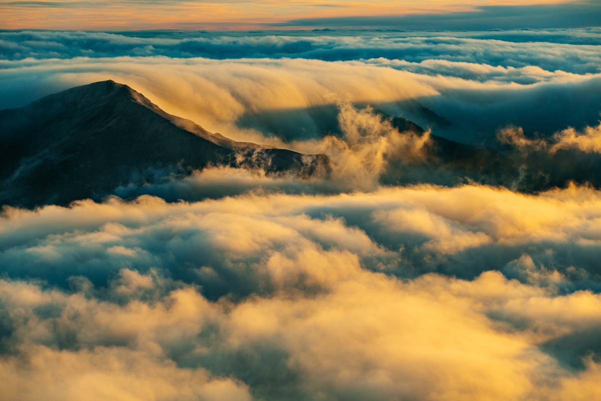高山 天空 云 5K摄影风景图片
