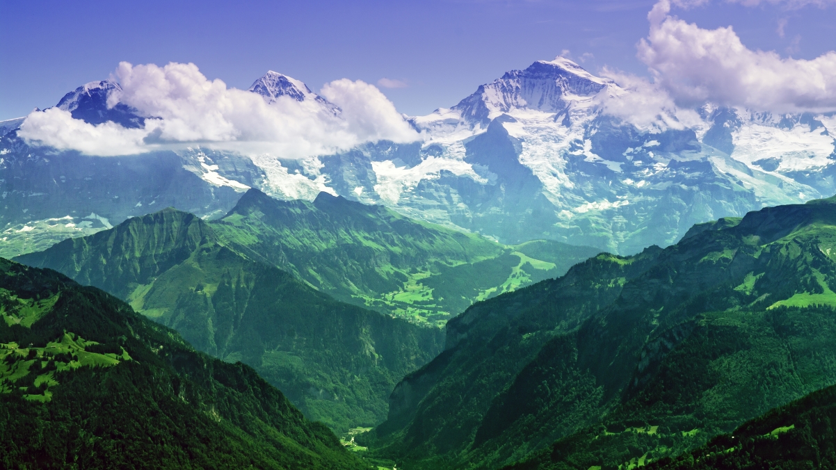 瑞士 伯尔尼阿尔卑斯山 少女峰4K风景壁纸