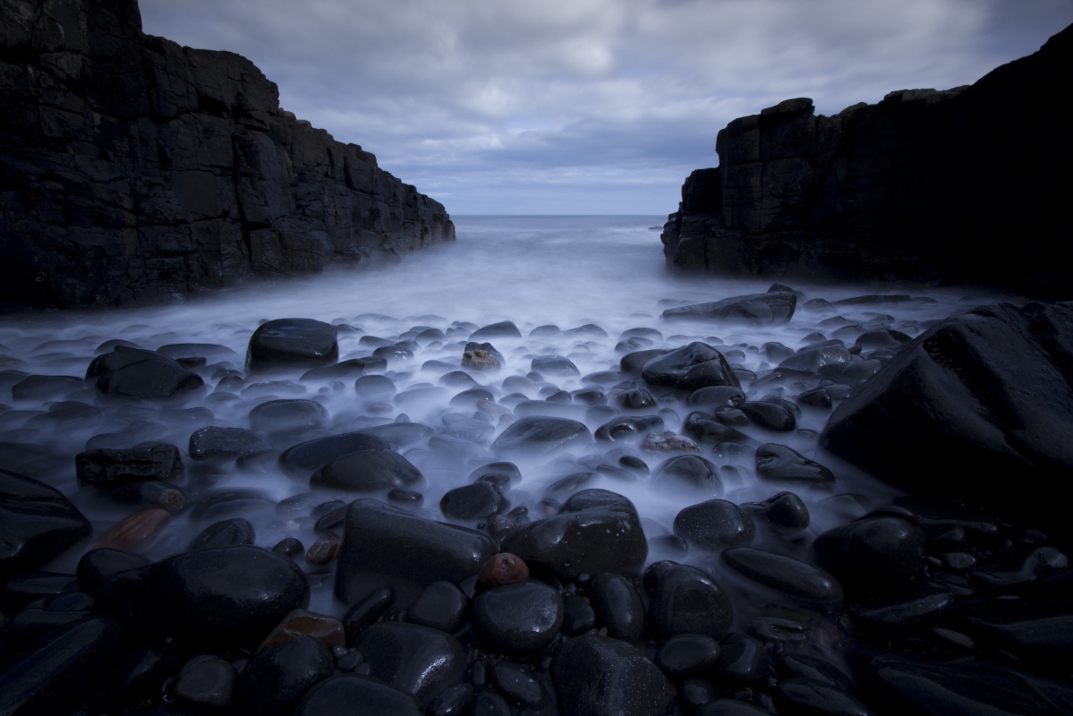 鹅卵石 岩石 海洋海滩 海岸线 水 4k风景图片