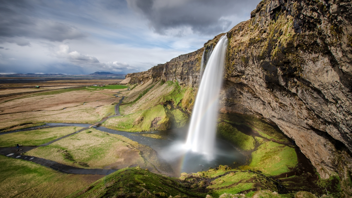 冰岛塞里雅兰瀑布(Seljalandsfoss)4k风景壁纸