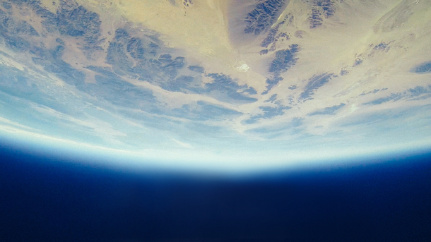 太空中看星球 地平线