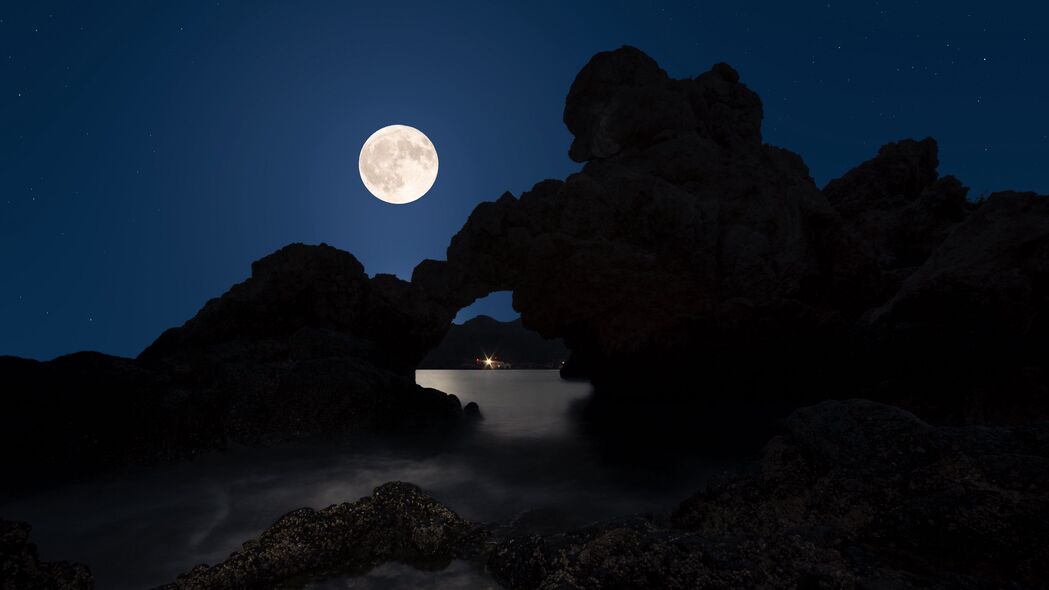 3840x2160 海湾 岩石 月亮 夜晚 大海 深色壁纸 背景4k uhd 16:9
