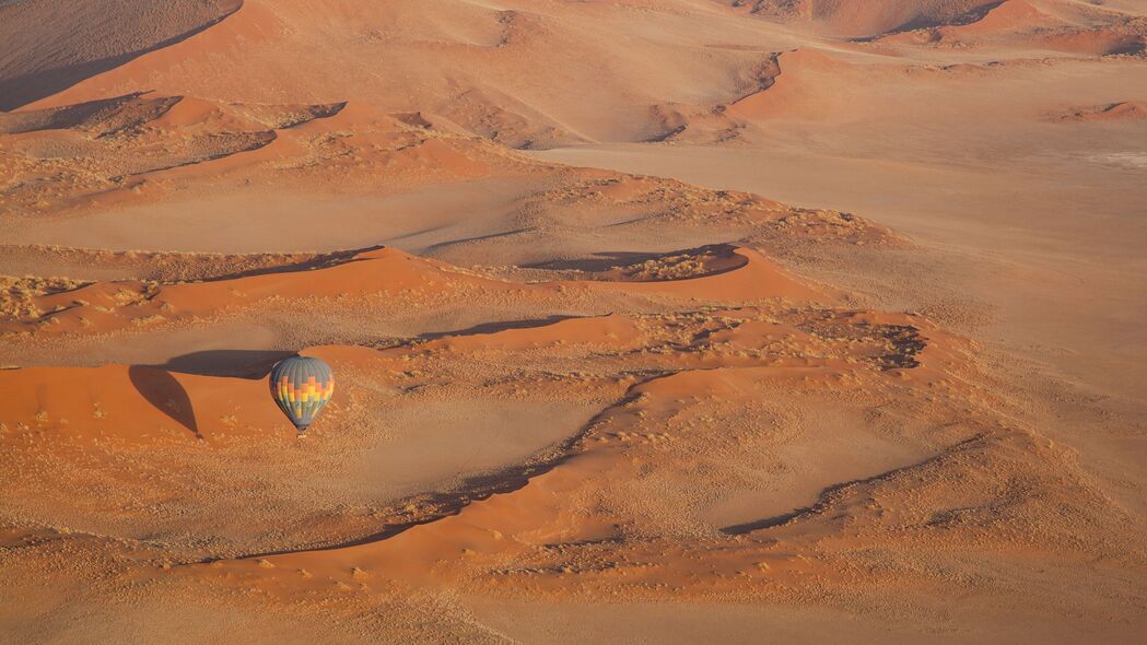 3840x2160 沙漠 沙子 沙丘 热气球壁纸 背景4k uhd 16:9